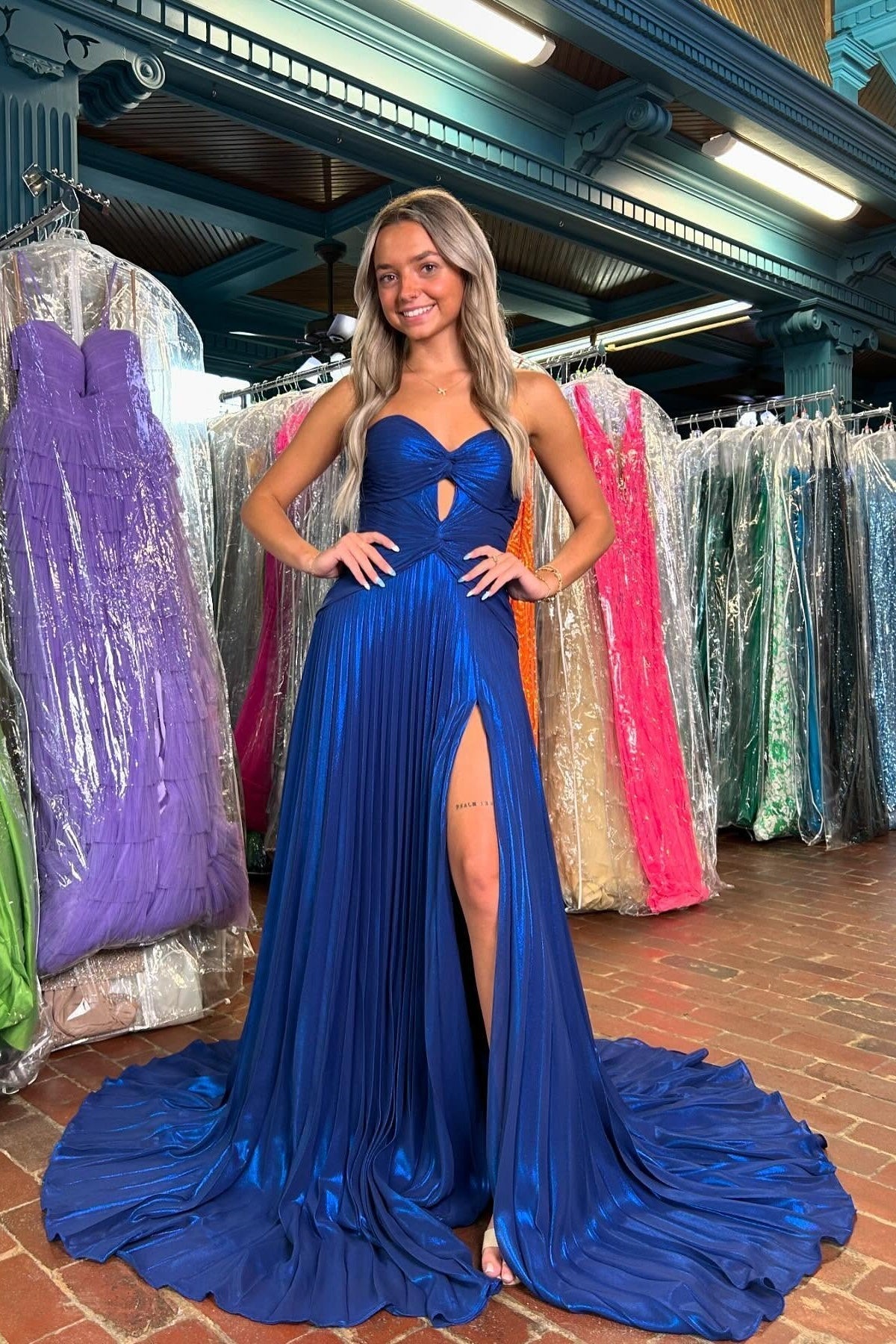 Stylish Sheath Sweetheart Long Pleated Satin Prom Dress with Slit