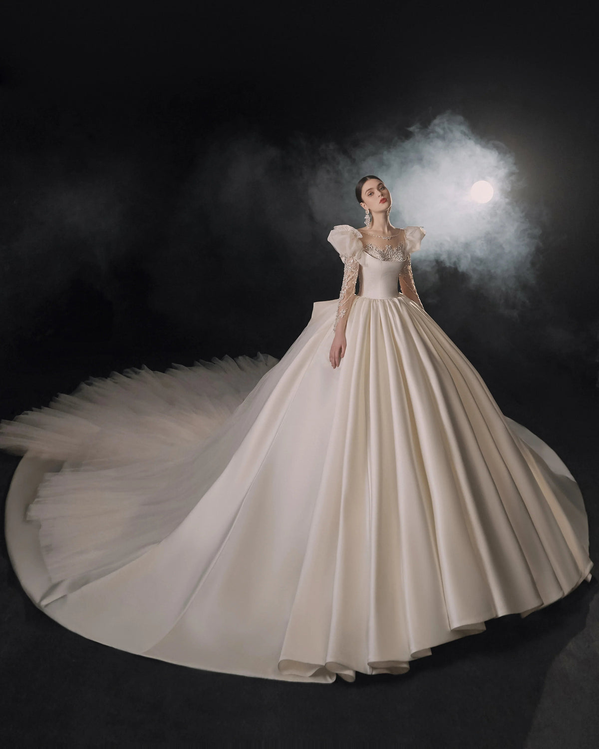 Regal Ball Gown Illusion Neckline Tulle Puff Sleeve Beaded Lace Wedding Dress with Oversized Bow Train E-304 (ZD16888)
