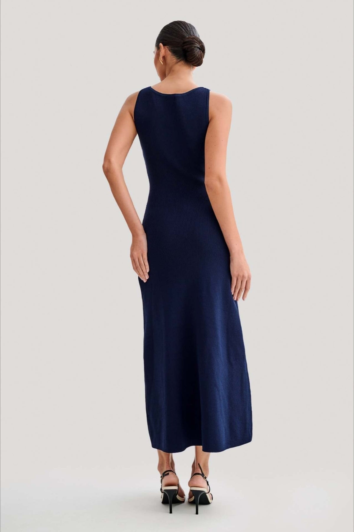 Fashion Buttoned Knit Work Dress - View 7 | VelvetHem