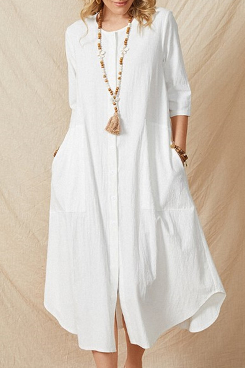 Sophisticated Dress with a Clean Classic Look