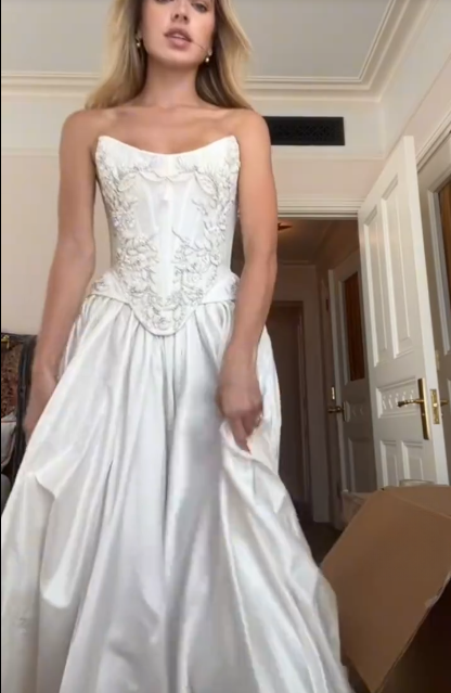 A Line Lace Up Back Strapless Wedding Dresses,Simple Bridal Gowns,Long Beautiful Bridal Gown      fg8071