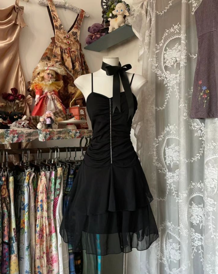 Elegant Spaghetti Straps Black Chiffon A-Line Short Party Dress 8th Grade Homecoming Dress - FashionDia