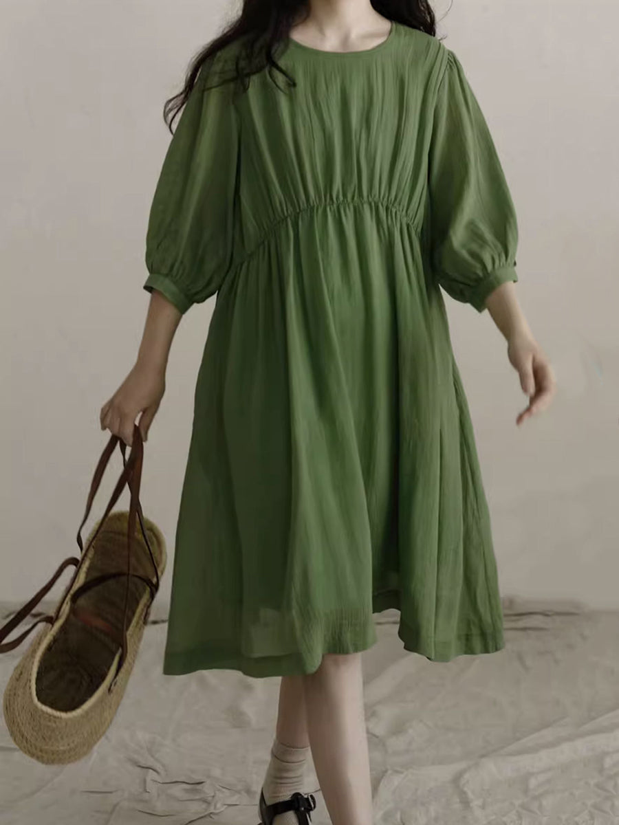 Classic Vintage Dress with a Flattering Fit