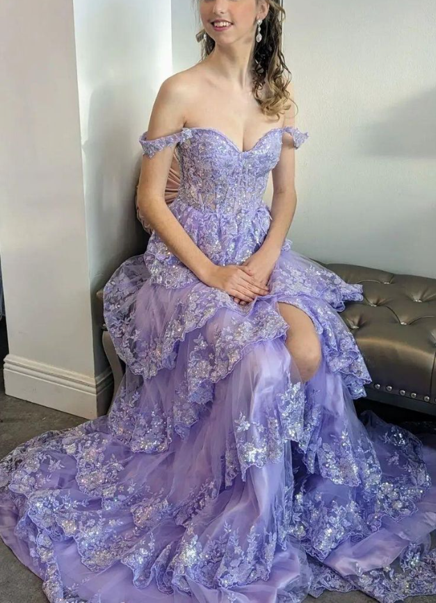Charming Tulle Appliques Tiered Ruffles Long Prom Dress Slit Party Evening Gown