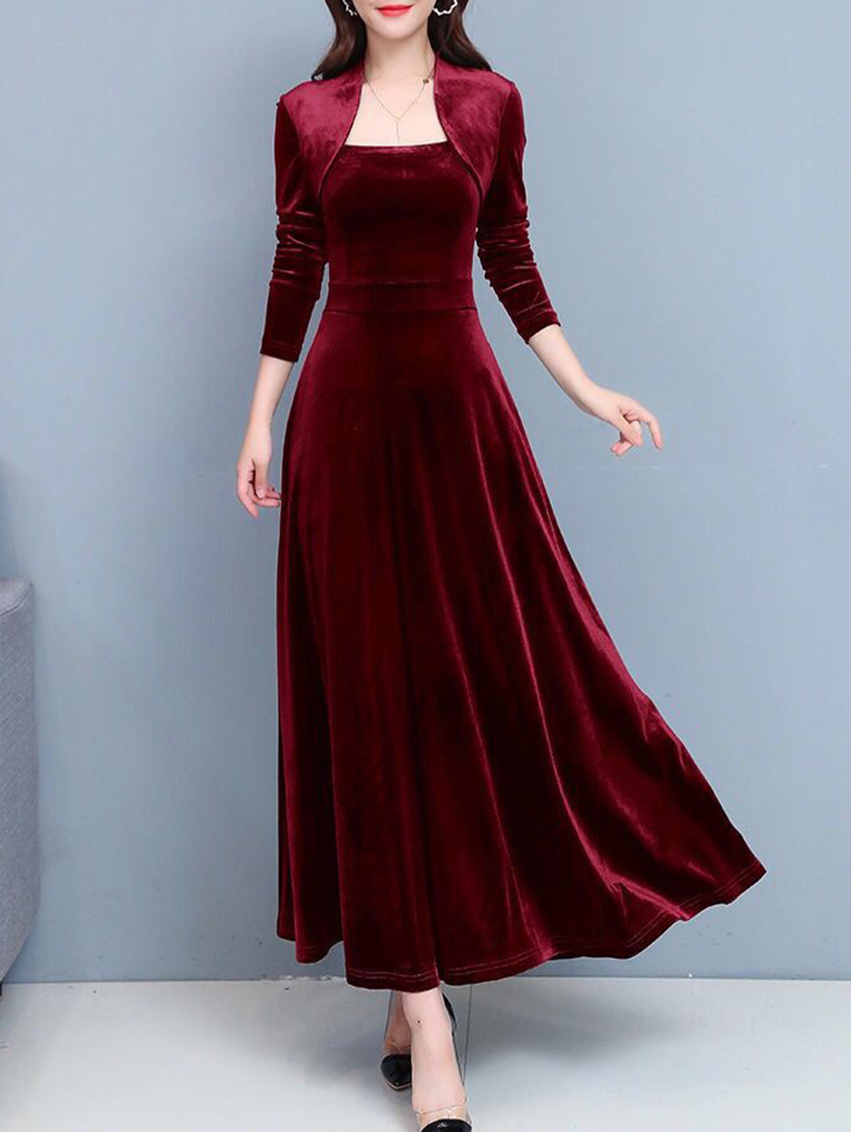 Sophisticated Dress with a Clean Classic Look