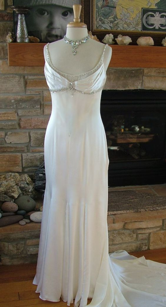 Vintage White Mermaid Beaded Straps Wedding Dress Long Prom Evening Gown