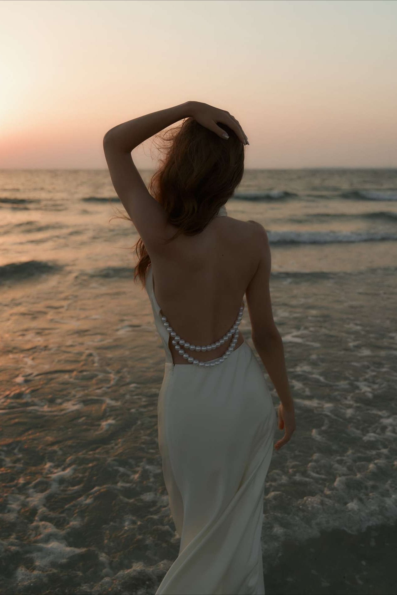 Elegant Dress Inspired by Contemporary Streetwear Fashion 9