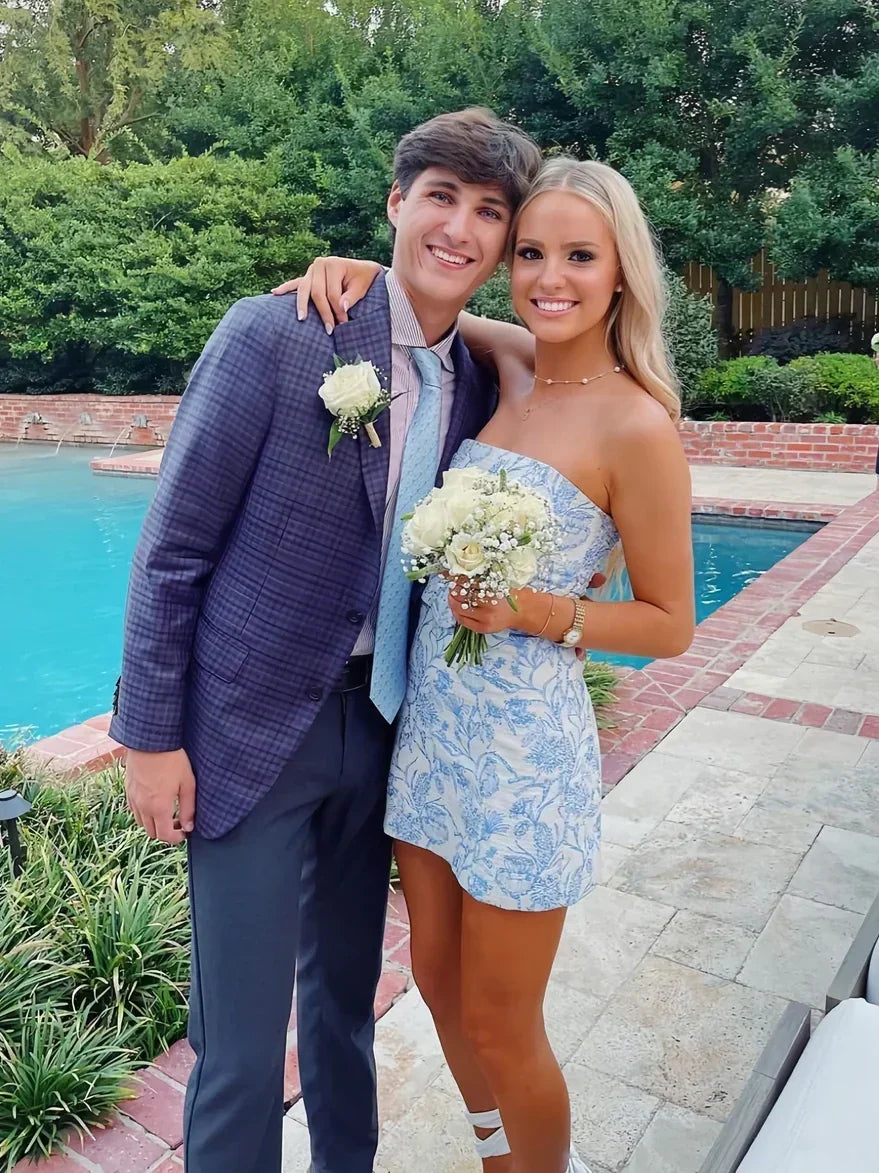 Chic Light Blue Sheath Strapless Short Homecoming Dress - FashionDia