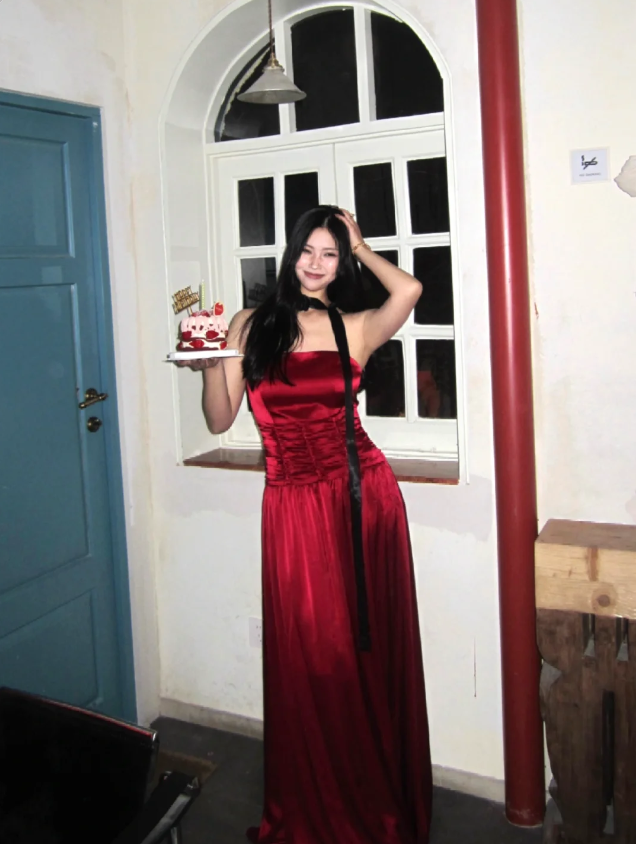 Vintage Burgundy A-line Strapless Satin Long Prom Dress Evening Dress