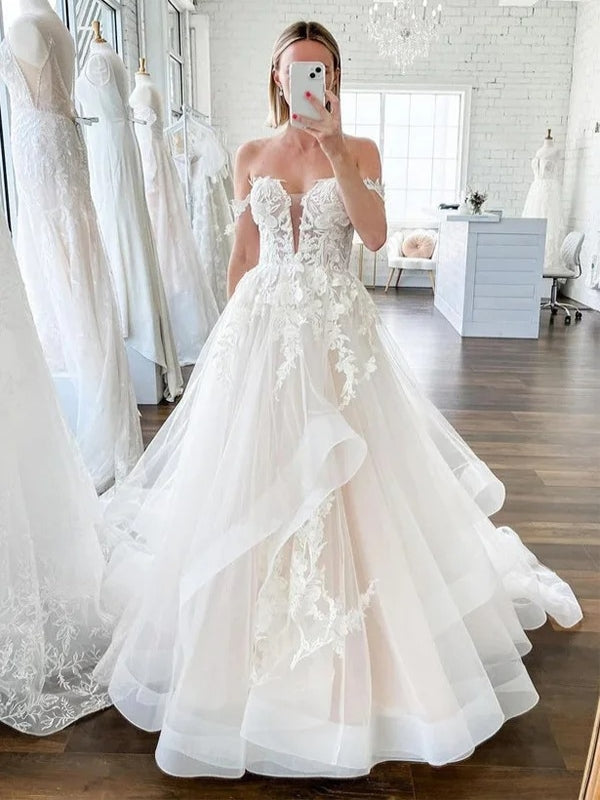 Dreamy Layered Tulle Lace Applique A-Line Wedding Dress
