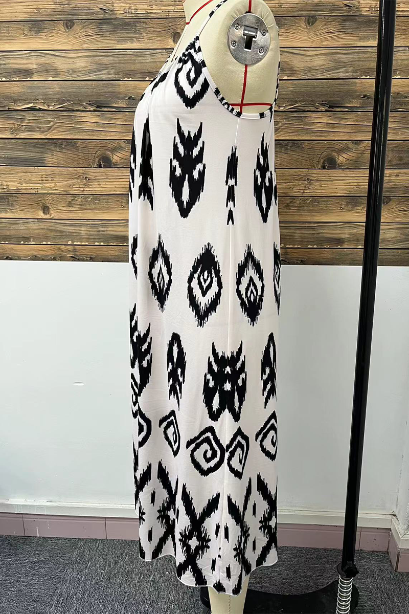 Marta Luxe Casual Street Dresses with Geometric Print and Scoop Neck Chic Silhouette Collection