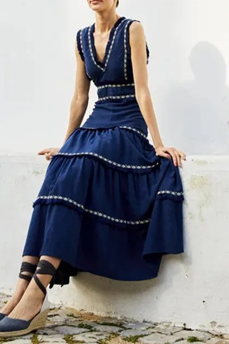 Linda Boutique Solid Color Sleeveless Patchwork Dresses with Fringe Trim and V Neck Dress Collection