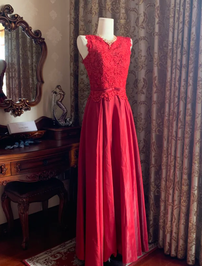 Vintage Red Sleeveless Lace Satin A Line Long Paery Dress Birthday Prom Dress