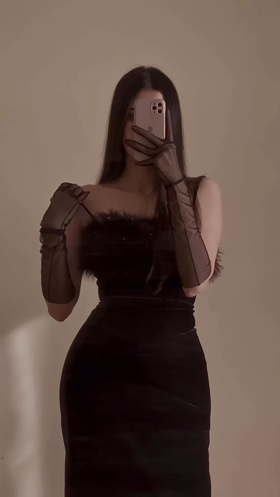 Sexy Straps Black Velvet Slit Feathers Prom Dress Long Evening Dress Y7647 - View 2 | VelvetHem