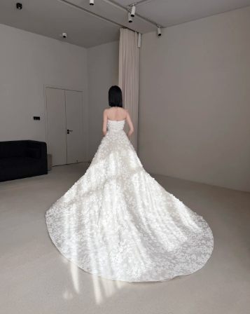 Sweetheart Neck Flower Lace Wedding Dress Elegant Wedding Gowns  fg8694