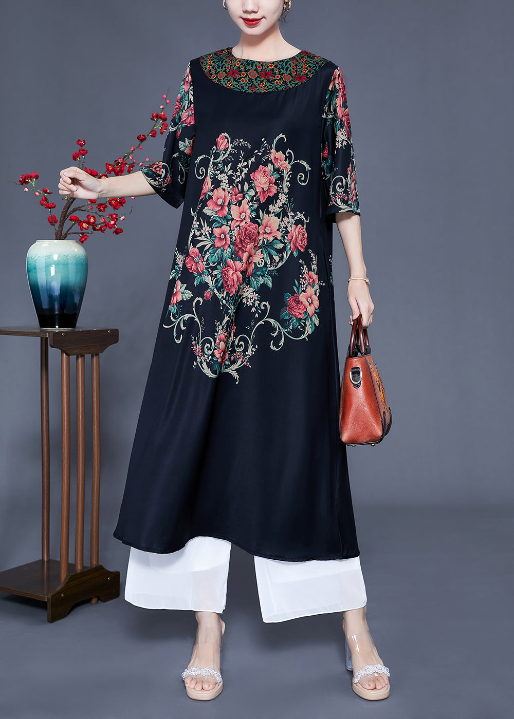 Classic Vintage & Enduringly Stylish Dress