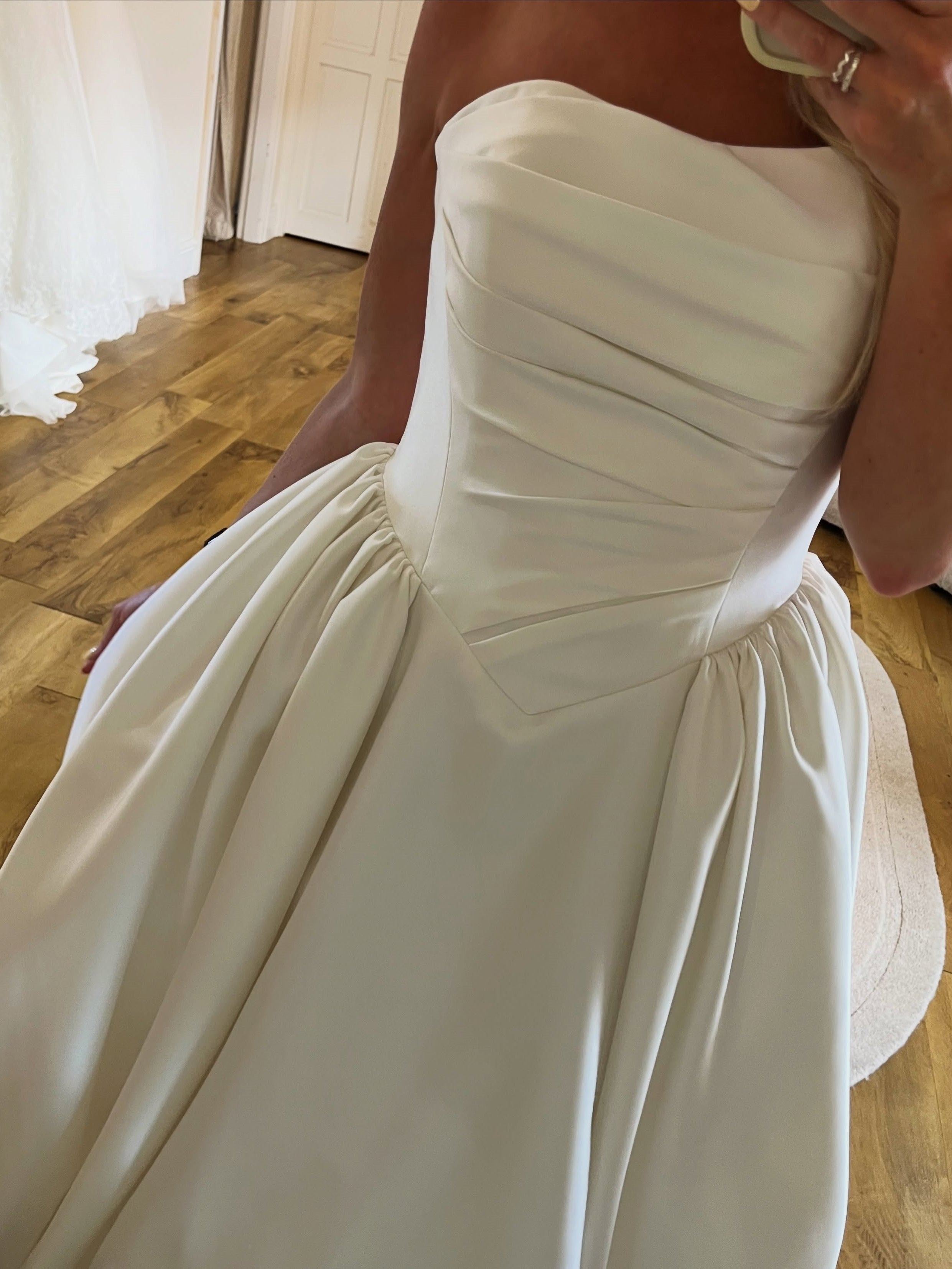 Strapless Pleated Satin Wedding Dress Minimalist Plain A-Line Bridal Gown With Train