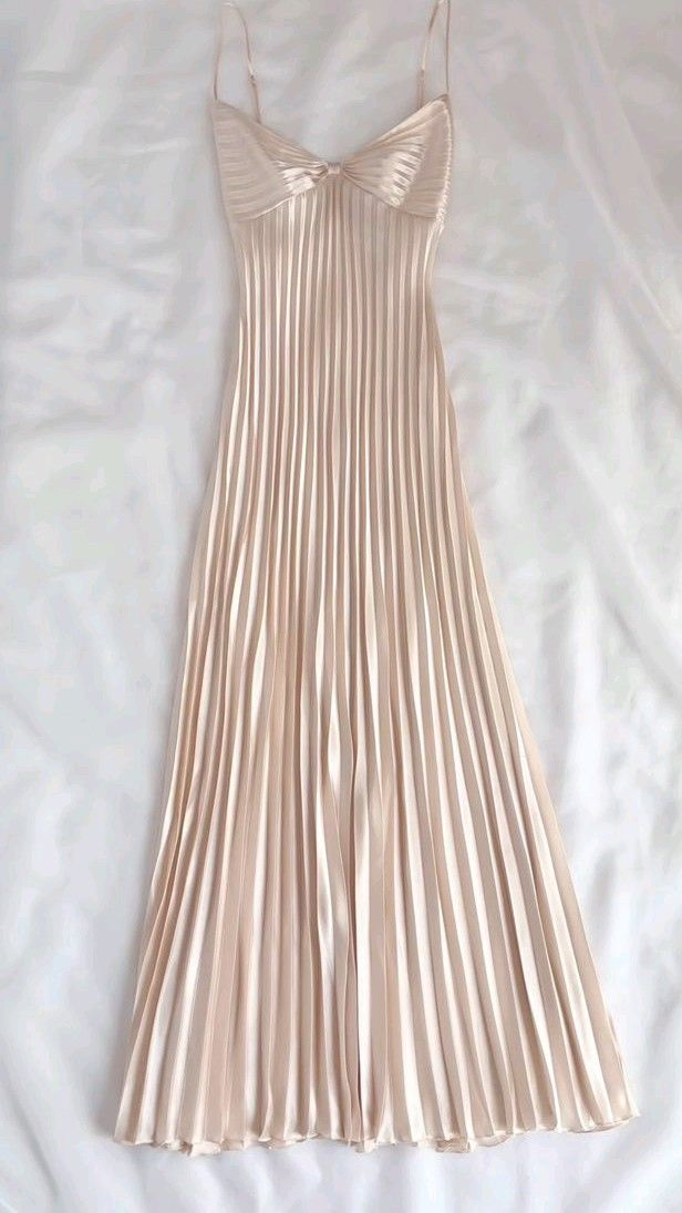 Champagne Spaghetti Straps Long Prom Dress Pleated Evening Dress J8604