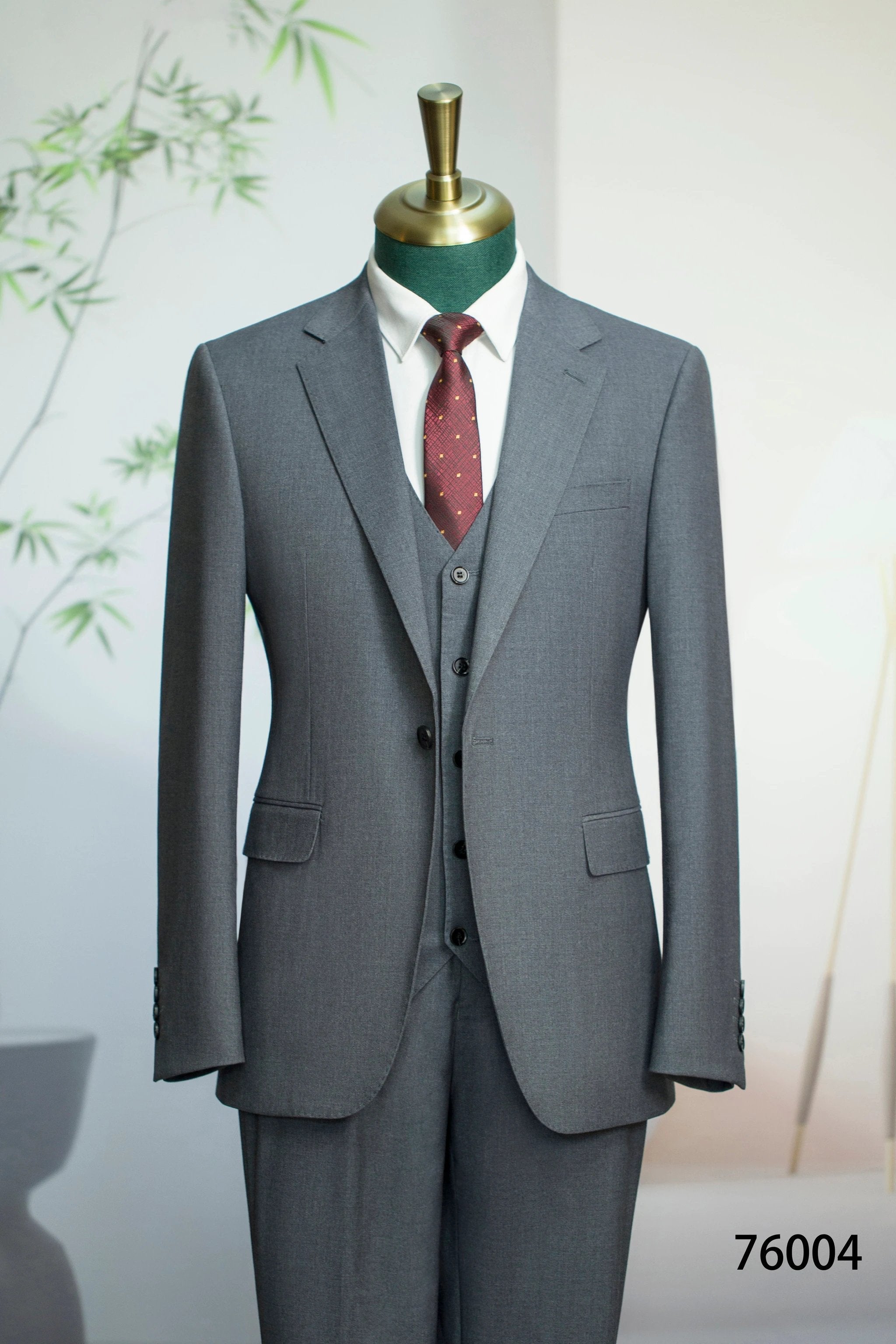 Three-Piece Solid Wool Wedding Suit | Classic Tailored Formal Groom Suit by 男装