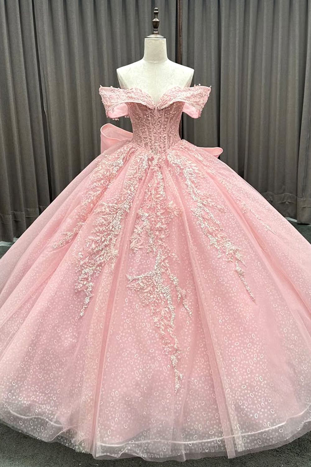 Beautiful A Line Off the Shoulder Pink Quinceanera Dress with Appliques Beading