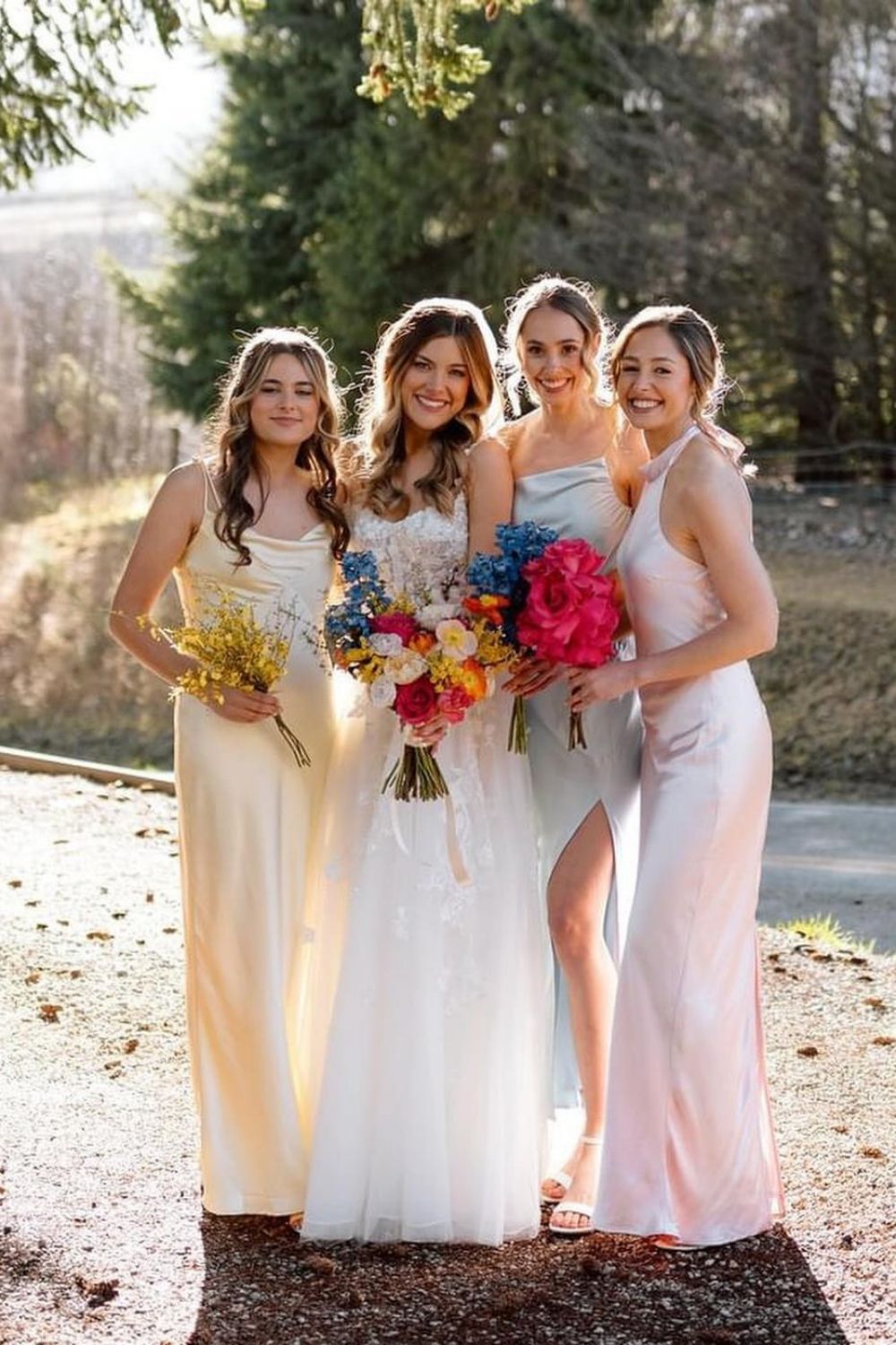 Gorgeous A-Line Sweetheart White Tulle Wedding Dress with Appliques - View 3 | FashionDia