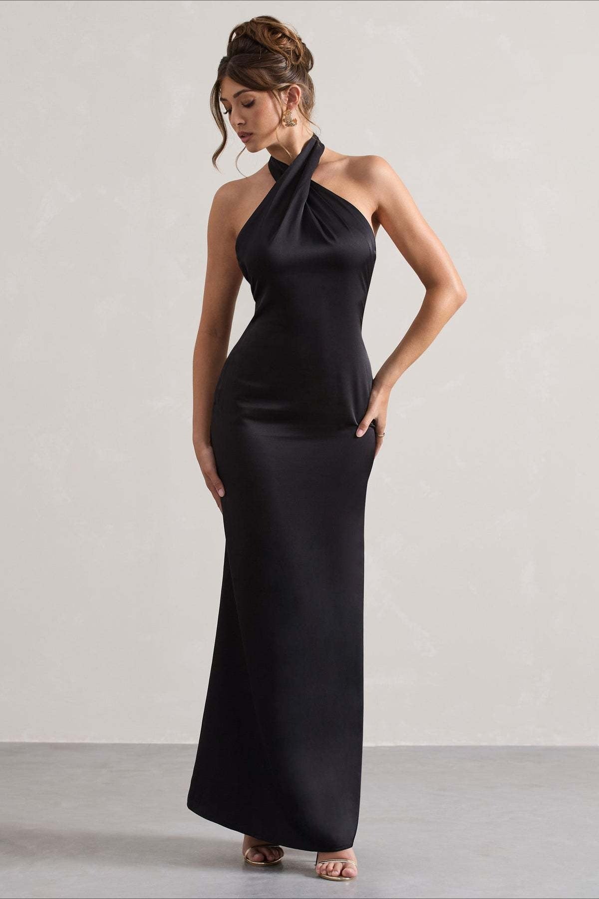 Slim Fit Halter Dress with Relaxed Fit and Seasonal Wardrobe Essential