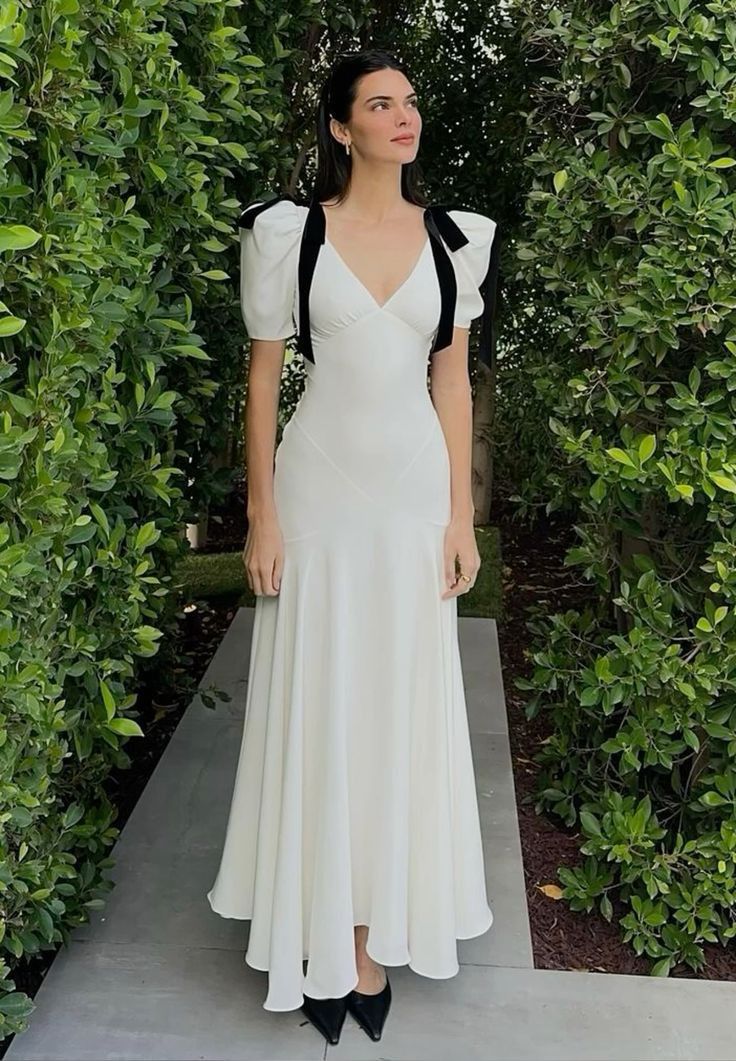Maxi Dress V-Neck Puff Sleeve Elegant Party Evening Dress - View 3 | FashionDia