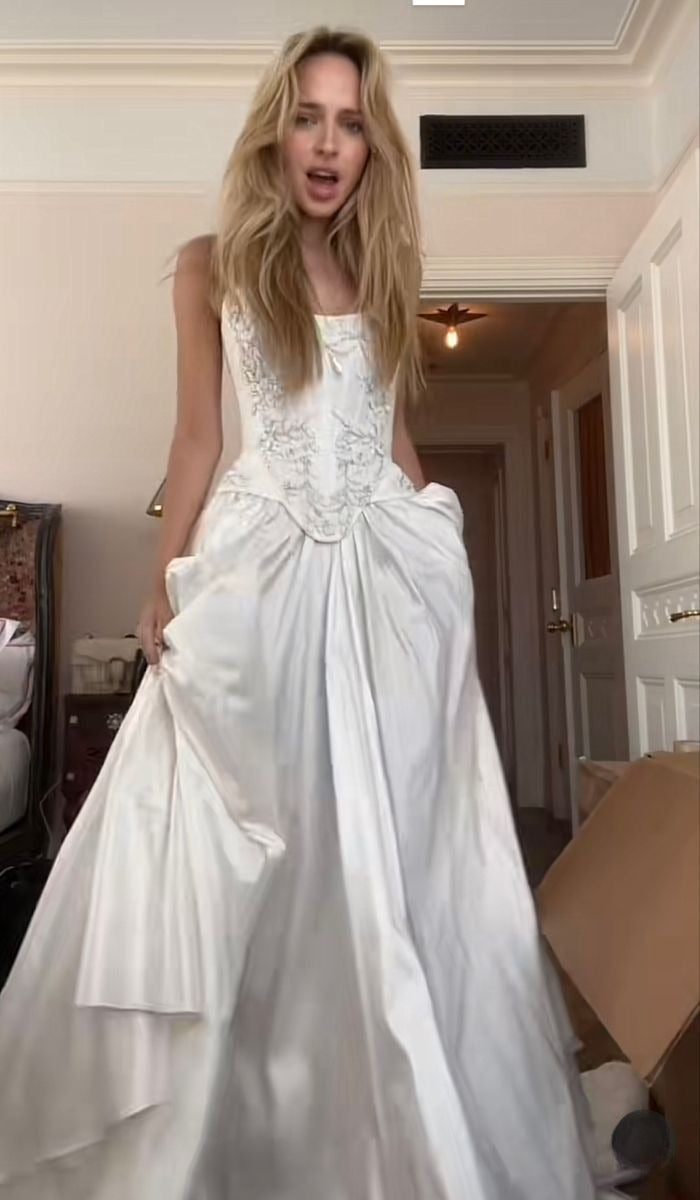 A Line Lace Up Back Strapless Wedding Dresses,Simple Bridal Gowns,Long Beautiful Bridal Gown      fg8071