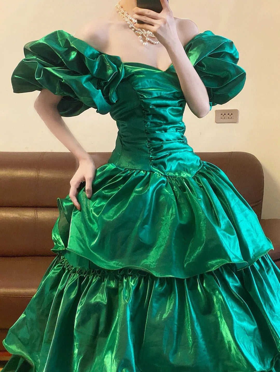 Emerald Green Off-the-Shoulder Long Prom Dresses Vintage Formal Evening Dress - View 2 | FashionDia
