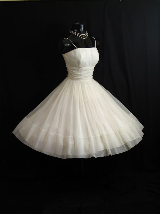 Vintage 1950's 50s White Ruched Chiffon Organza Party Prom Wedding Bridal Dress Gown - FashionDia