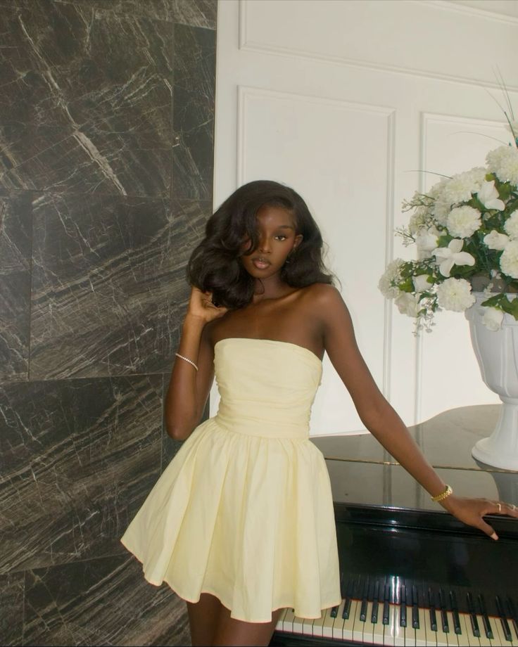Light Yellow Strapless Homecoming Dresses Mini Prom Party Dress - FashionDia