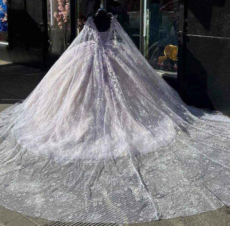 Light Purple Quinceanera Dressess with Cape Luxury Butterfly Applique Sweet 16 Ball Gown - View 4 | FashionDia