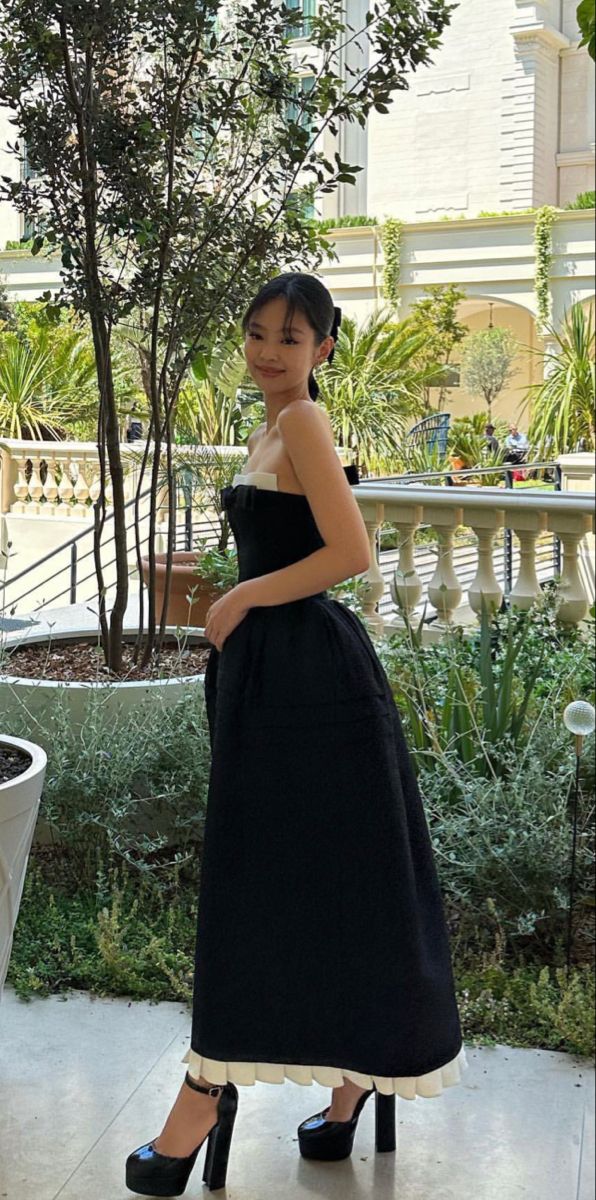 A Line Black Prom Party Dress Long Formal Evening Dress - View 2 | VelvetHem