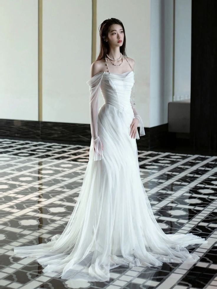 Elegant Off Shoulder Simple Wedding Dress Long Bridal Gown   fg7558