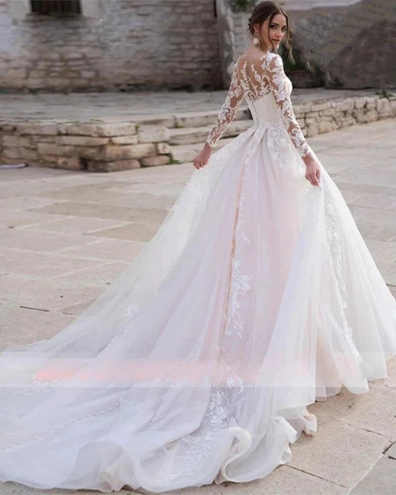 Luxury Pink Long Sleeves Wedding Dress Ball Gown Lace Appliques O-Neck Button Royal Train Bride Gowns Vestido De Novia Princess (ZD13368)