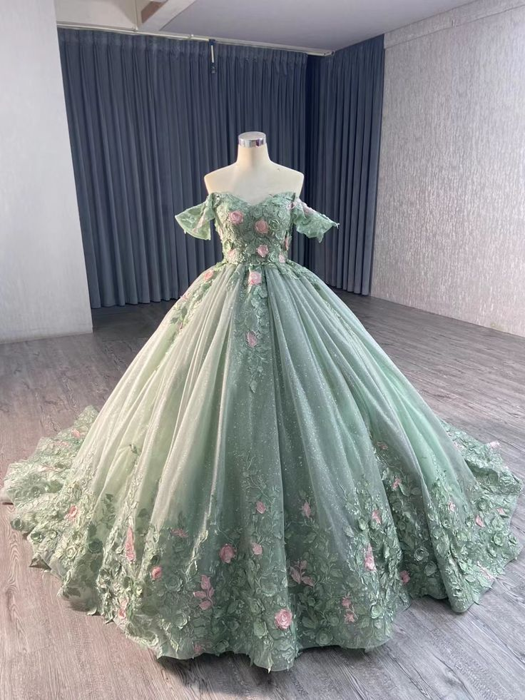 Shiny Green Ball Gown Tulle Appliques Sequins 3D Flower Sweet 16 Dress Prom Dress