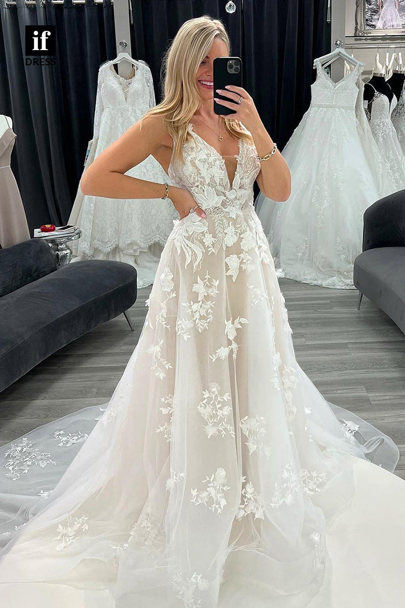 31662 - Glamorous V-Neck Straps Lace Appliques Beach Wedding Dress