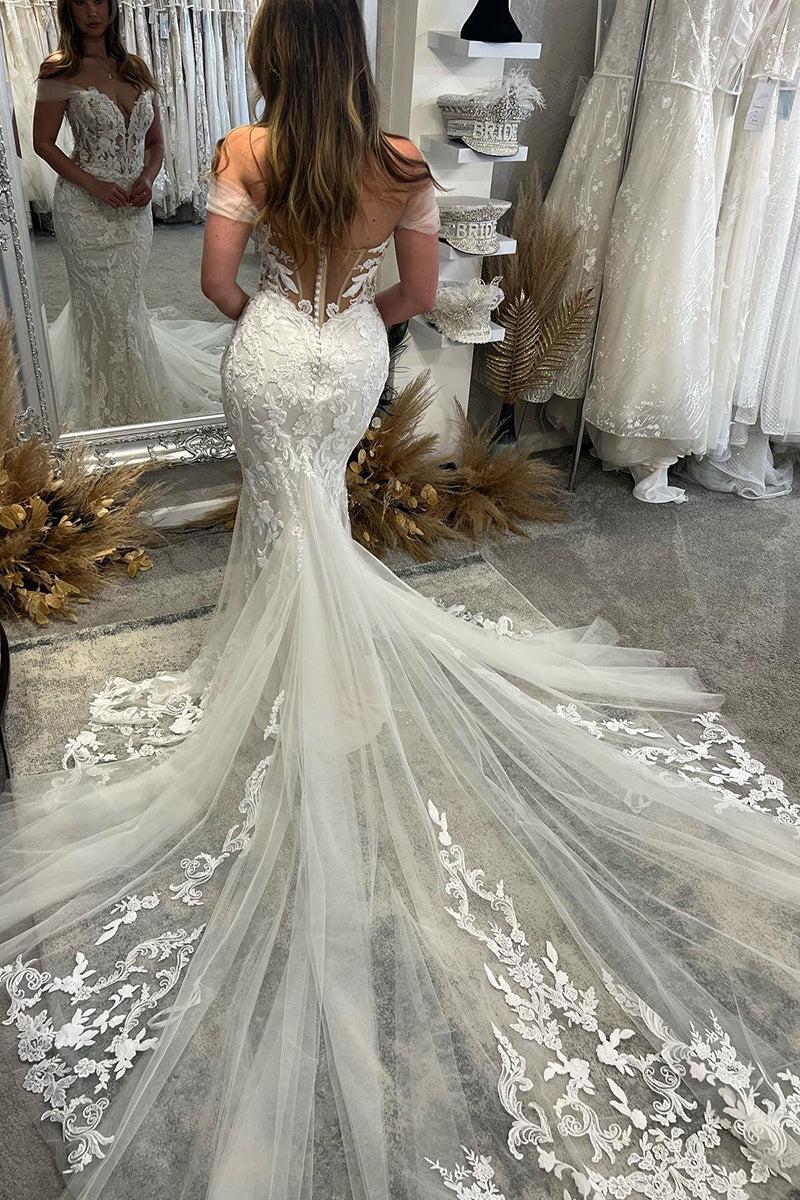 31686 - Plunging V-Nck Lace Appliques Mermaid Wedding Dress