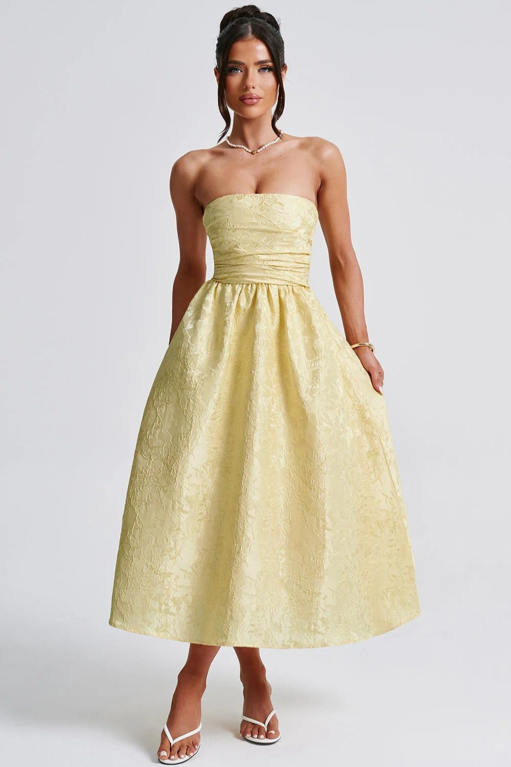 Urban Solid Jacquard Strapless Dress for Modern Fashion Wear