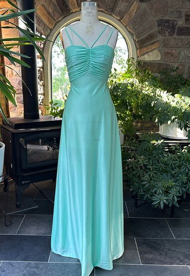 Unique Light Green Spaghetti Strap Bridesmaid Prom Dress Vintage party Evening Gown