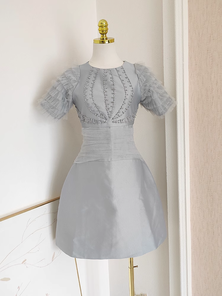 Sexy A Line Scoop Neckline Silver Gray Satin Dinner Party Dresses Birthday Outfits