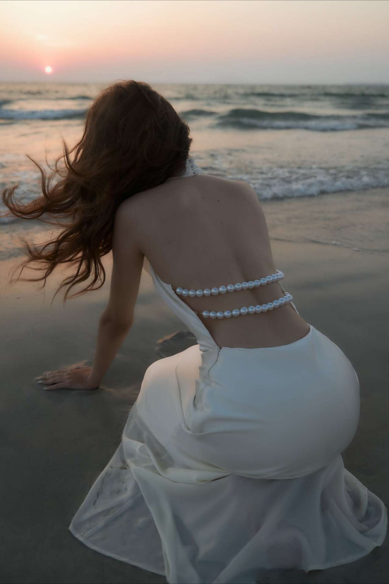 Elegant Dress Inspired by Contemporary Streetwear Fashion 9