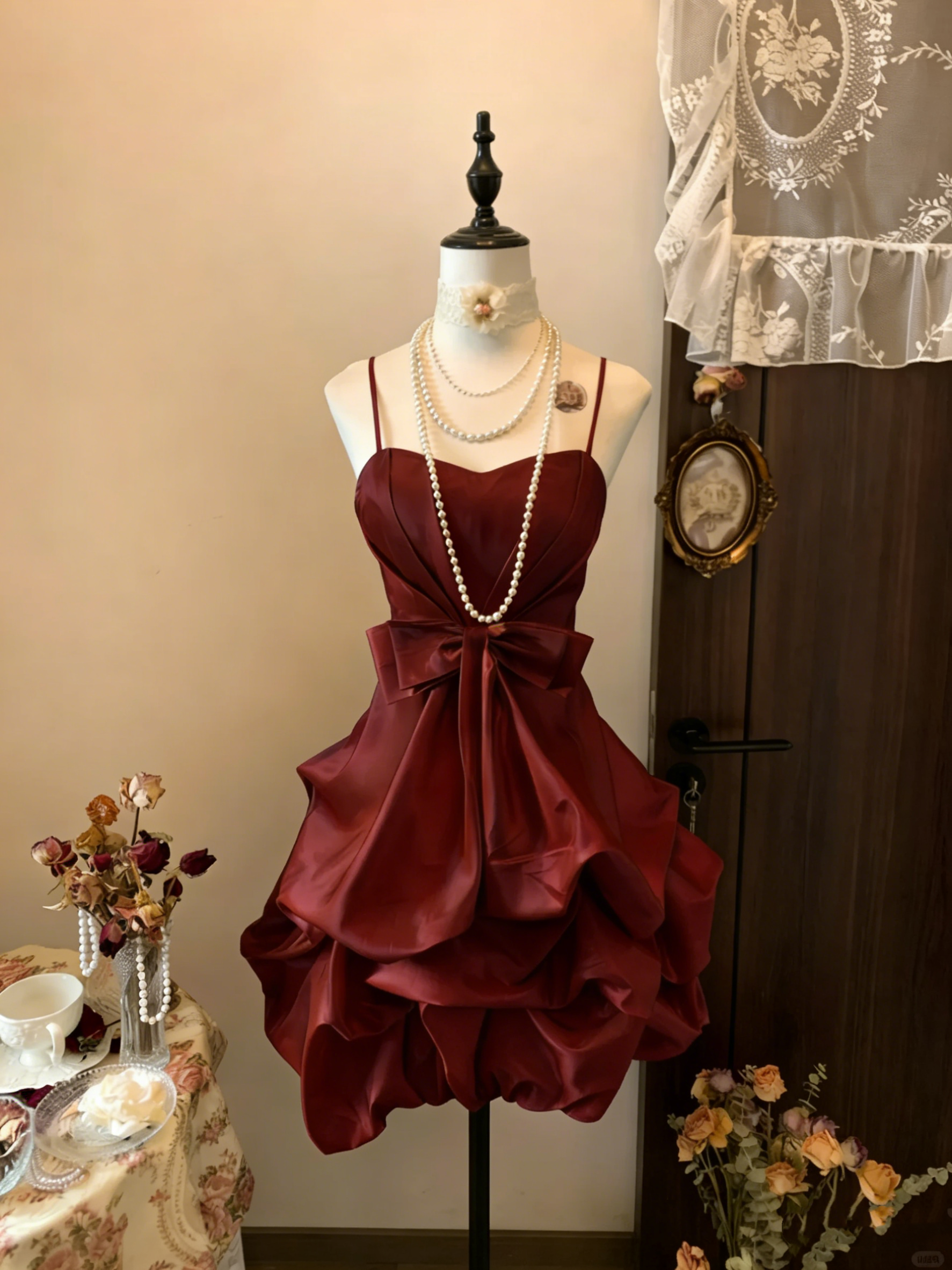 Vintage Yellow Spaghetti Straps Satin Pleated Short Prom Dress Formal Graduation Homecoming Dress D496