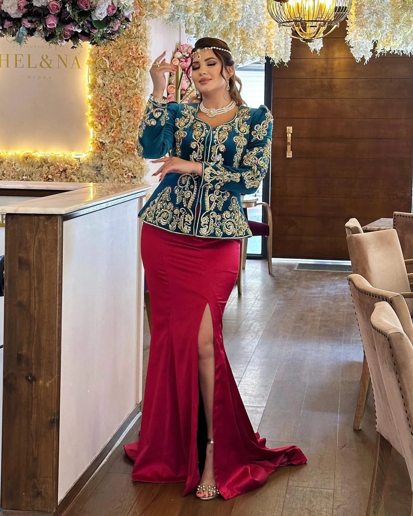 Arabic Mermaid Velvet Evening Dress Square Collar Lace Applique Prom Gown Side Slit Floor Length Algerian Outfit