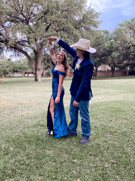 Elegant Navy Blue Mermaid Prom Dress With Split