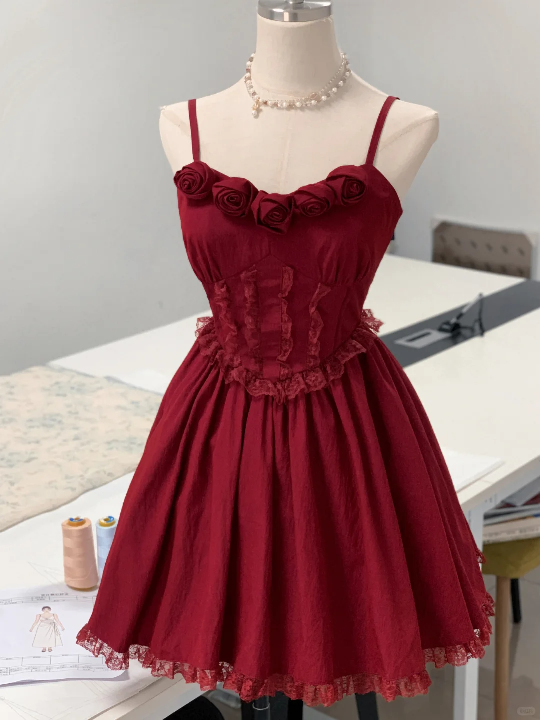 Vintage Spaghetti Straps Red V-Neck A-Line Short Birthday Dress Formal Graduation Homecoming Dress - FashionDia