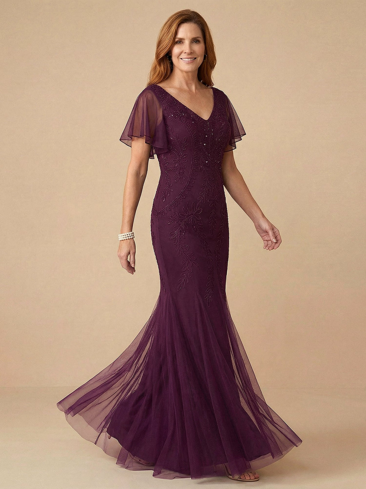 Trumpet/Mermaid V-Neck Floor-Length Mother of the Bride Dress With Cascading Ruffles - View 2 | FashionDia