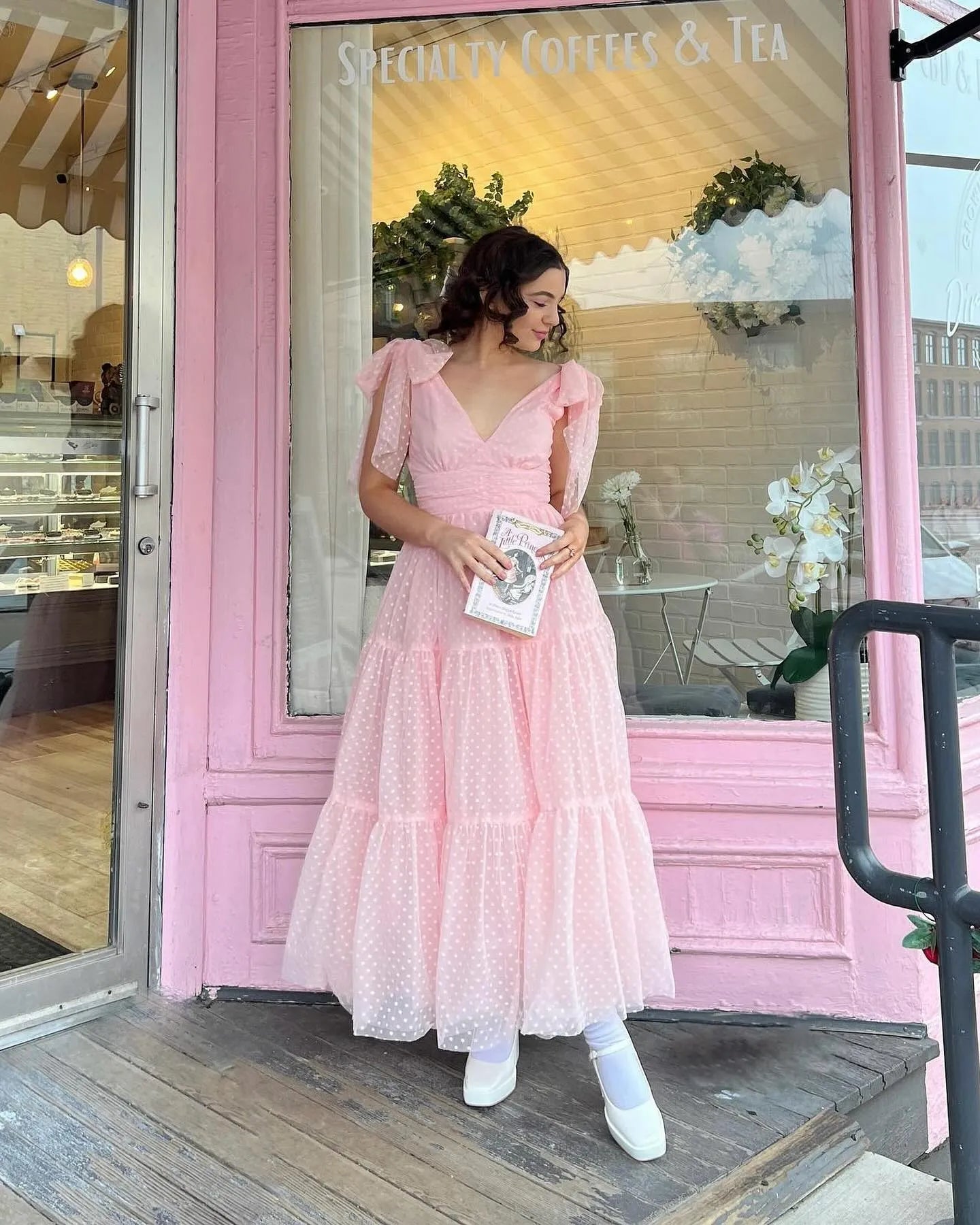 Pink Tulle Prom Dresses Deep V-Neck Pleat Ruched Above Knee Mini Gowns Homecoming Dress Graduation Party