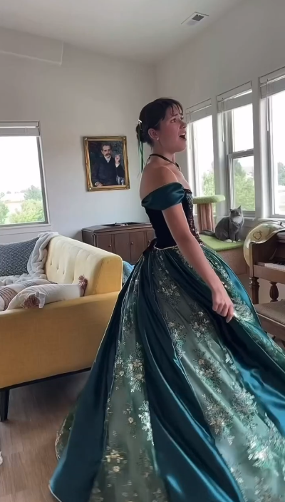 Vintage Off-the-Shoulder Green Satin Lace Applique Ball Gown Sweet 16 Dress - View 5 | FashionDia