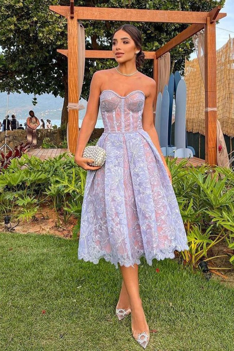 Charming A-Line Sweetheart Lilac Tulle Tea-Length Party Dress with Appliques - FashionDia